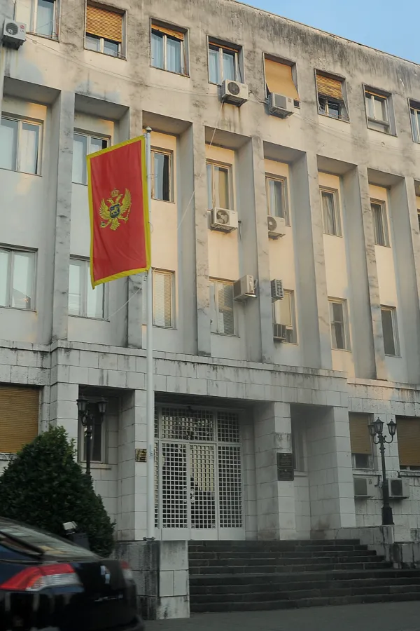 На централном нивоу ради 39.306 запослених: Зграда министарстава финансија и вањских послова (Илустрација)