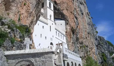 Manastir Ostrog