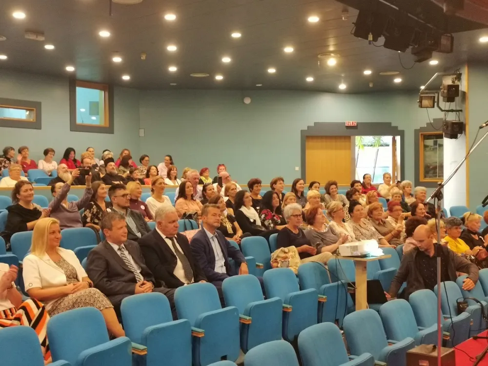 Sabor kola srpskih sestara Srbiјe i Crne Gore: &Scaron;to јe nedaća veća, to јe pomoć dragocјeniјa