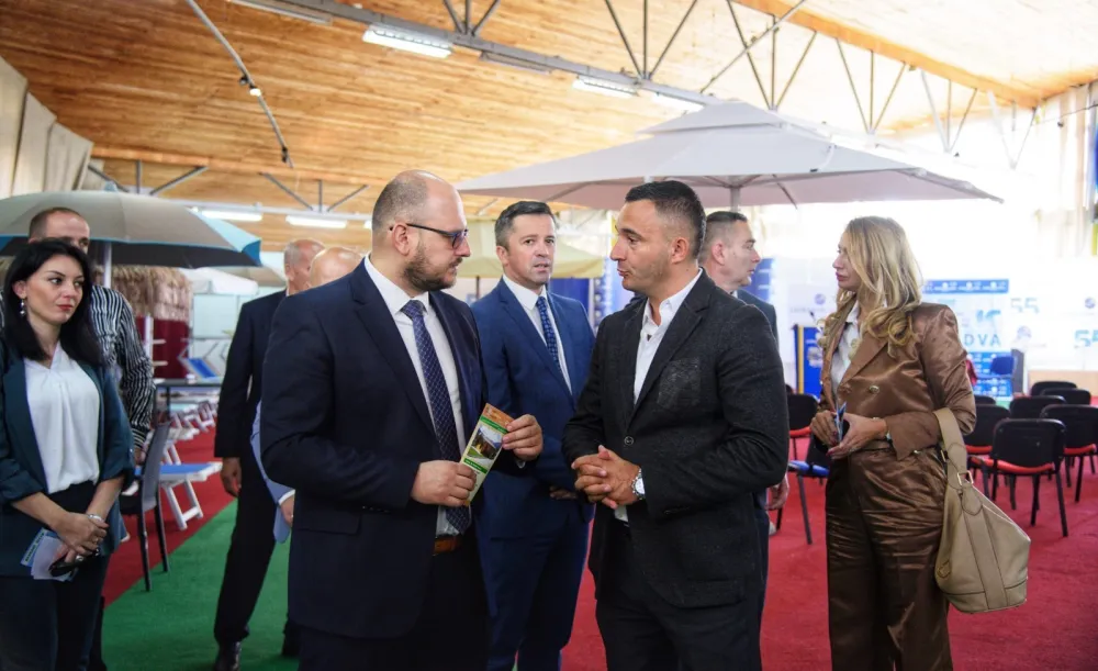 Adrović posjetio izlagače budvanskog sajma