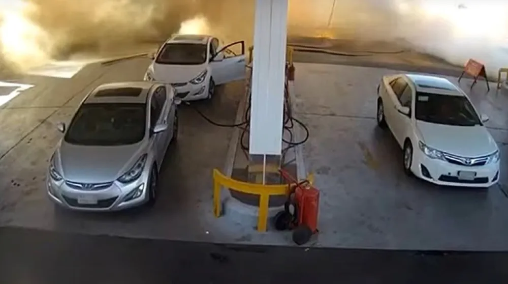 Eskplozija na benzinskoj pumpi