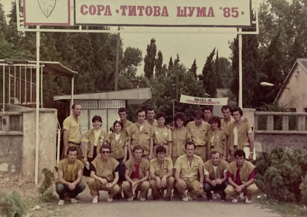 Штаб и служба СОРА "Титова шума `85" (ФОТО: ПРИВАТНА АРХИВА Ј. ПЕЈОВИЋА)