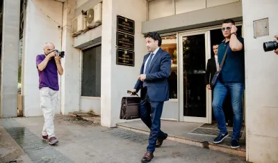 Dritan Abazović ispred SDT-a