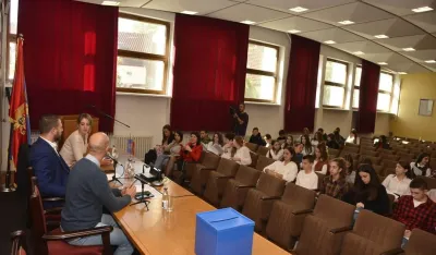 Prva sјednica Dječјeg parlamenta