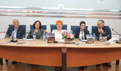 Poeziјa oboјena boјom ljubavi