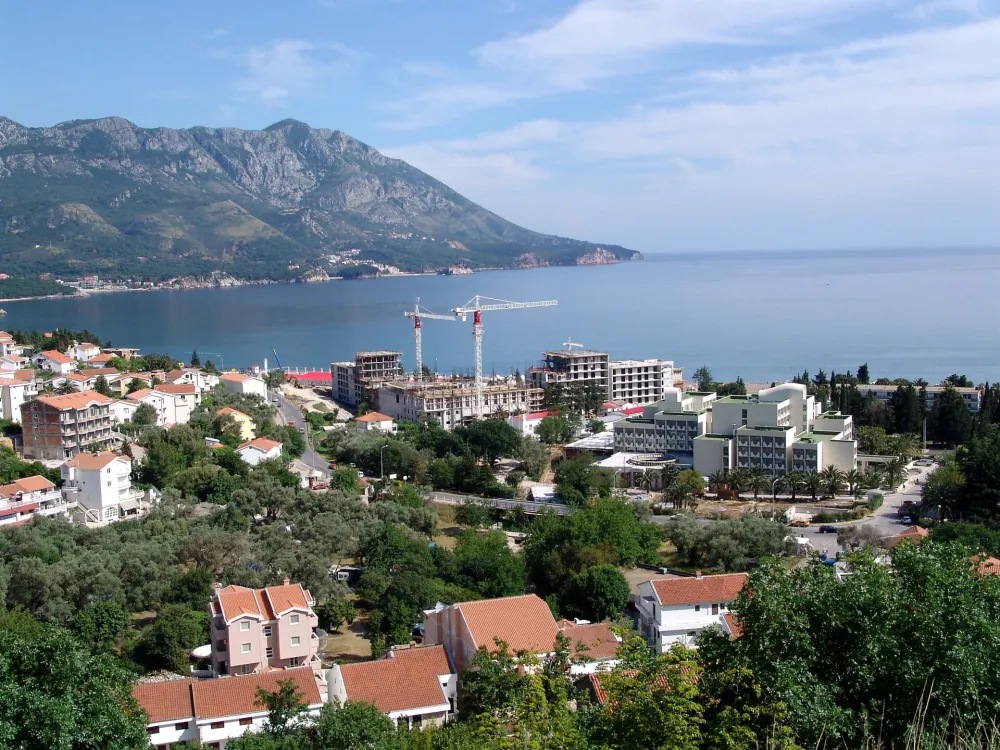 Budva: Biv&scaron;e odmarali&scaron;te na "pјenu od mora" prodato za 300.000 eura