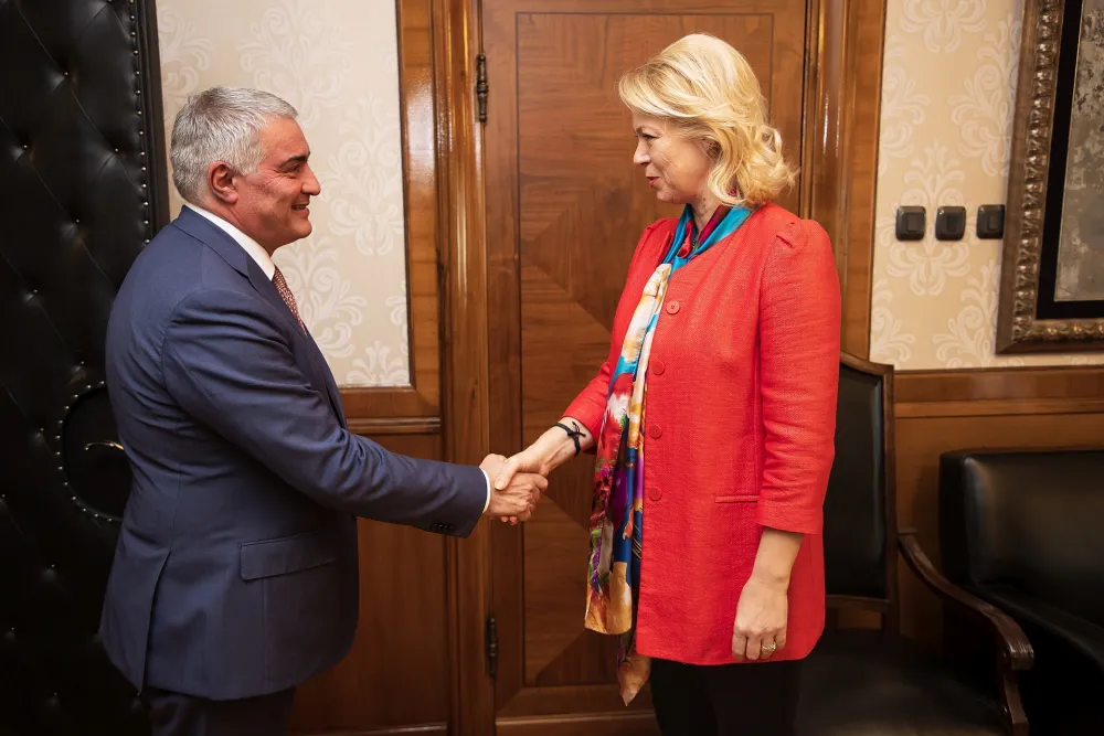 Hovakimian i Đurović