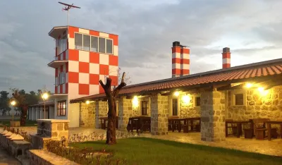 Aerodrom &Scaron;piro Mugo&scaron;a
