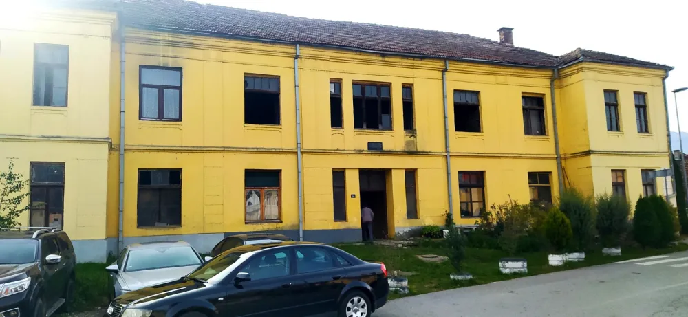 Bijelo Polje: Zgrada starog načelstva odavno niјe bezbјedna za život