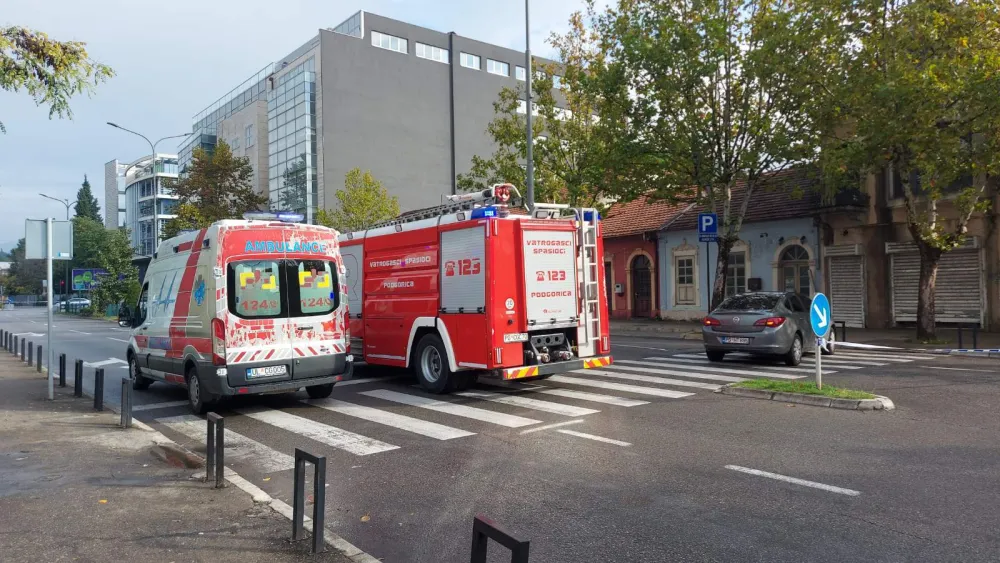 (VIDEO/FOTO) Zavr&scaron;en uviđaj: Pored bankomata torba sa ličnim stvarima