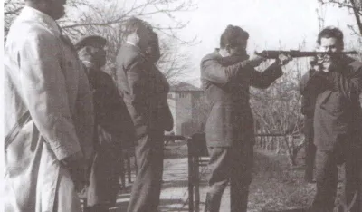 Тито, М. Пијаде, Б. Нешковић, К. Поповић и А. Ранковића на Фрушкој гори, 1940. г (ФОТО: ПОРОДИЦА НЕШКОВИЋ)