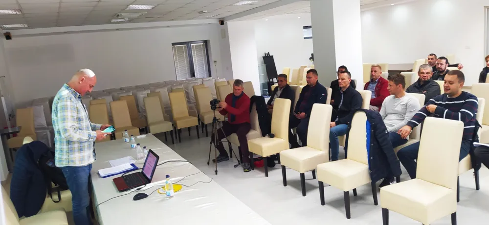 Са јавне расправе