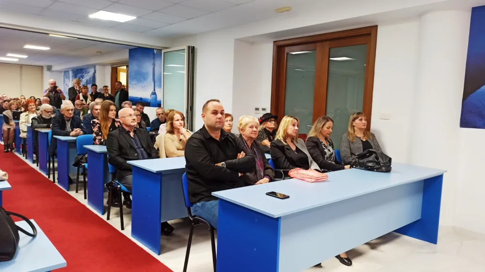 Na&scaron;oј kulturi i piscima poklonio neprocјenjivu biblioteku