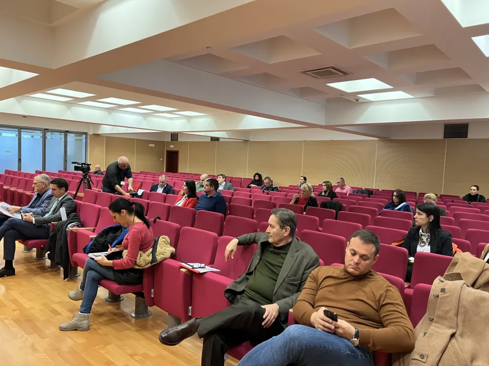 (VIDEO) Op&scaron;tina Zeta tražila 933.000, od Grada dobila 748.000 eura