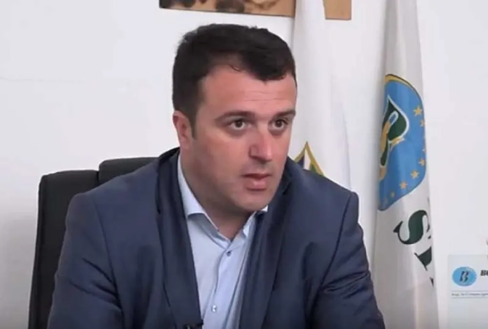 Аднан Муховић