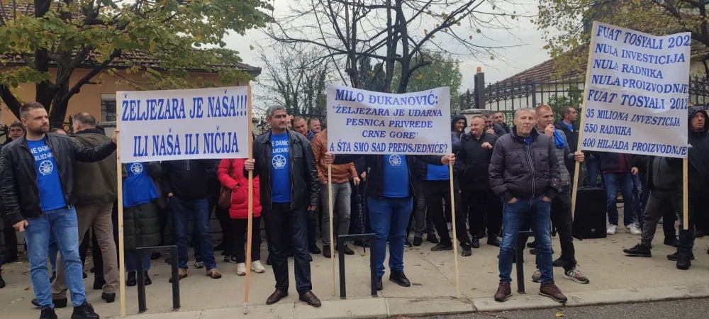Radnici Željezare ispred Ambasade Turske
