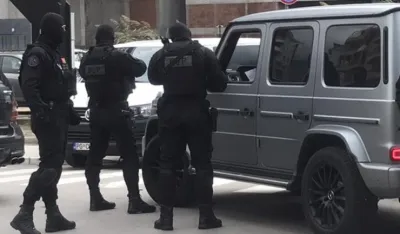 Akcija policije: Uhap&scaron;en Do&scaron;ljak, oduzet kokain i oružje