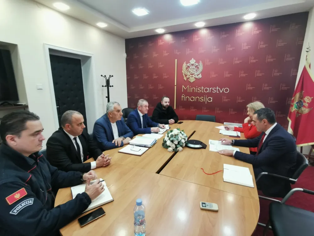 Damjanović sa predstavnicima sindikata MUP i UP