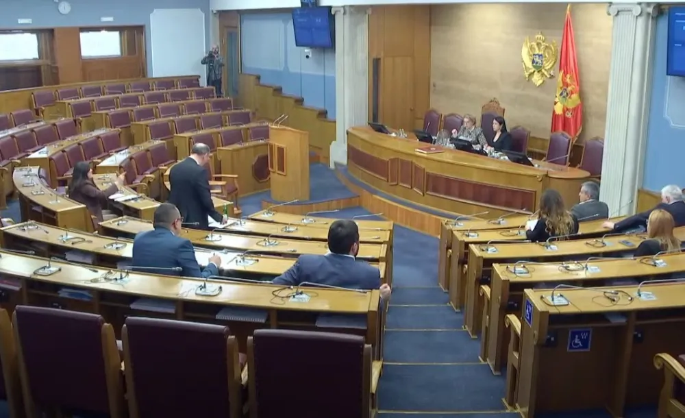 (VIDEO) Poslanici razmatrali predlog zakona o porezu na dodatu vrijednost i izmjenu zakona o zdravstvenoj za&scaron;titi