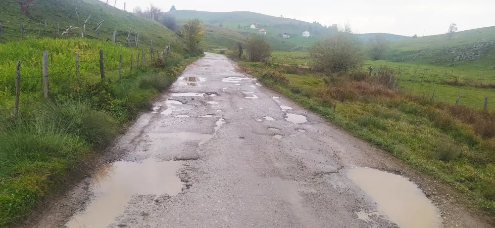 PredstavnicI MZ Lozna ističu: Izgradnjom puteva zaustaviti iseljavanje