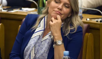 sastanak parlamentarne vecine, vanredna sjednica skupstine