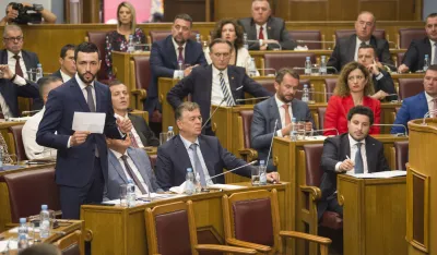 sjednica skupstine crnr gore o nepovjerenju vladi