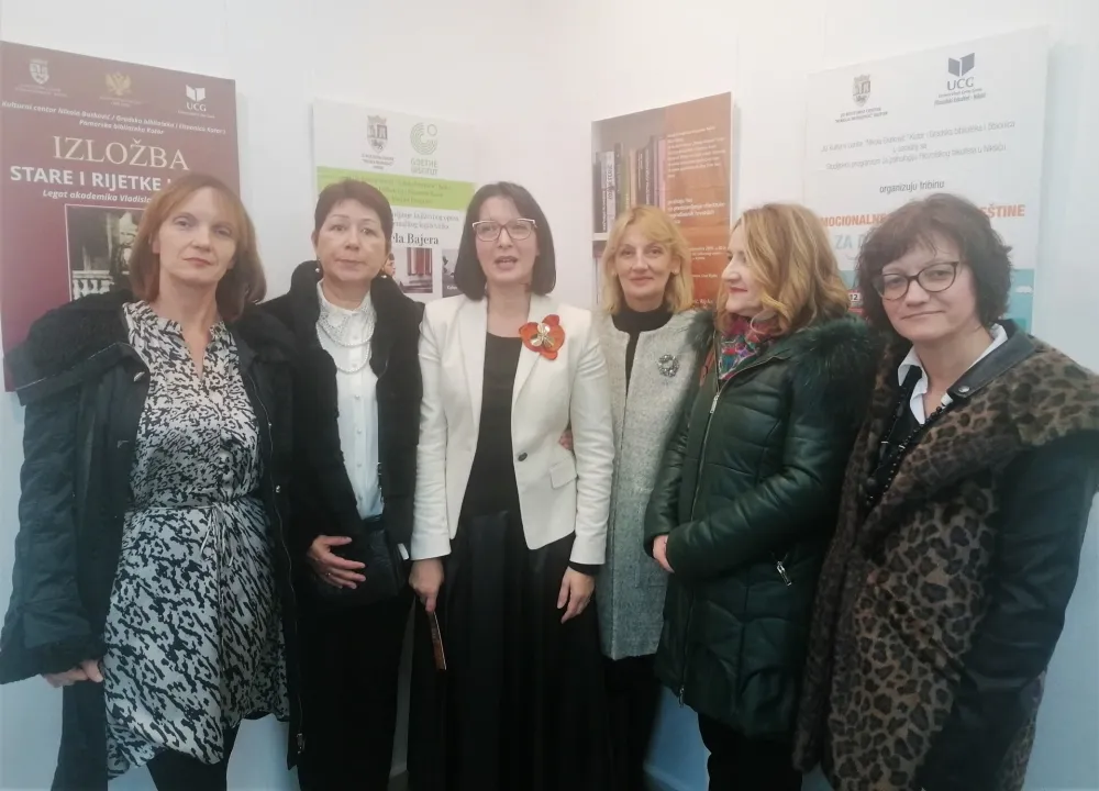 Sedam deceniјa rada kotorske biblioteke: Uviјek će biti čitalaca koјi će prednost dati papirnoј knjizi
