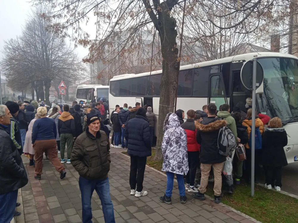 Pljevljaci ostali mjesta u autobusu EPCG