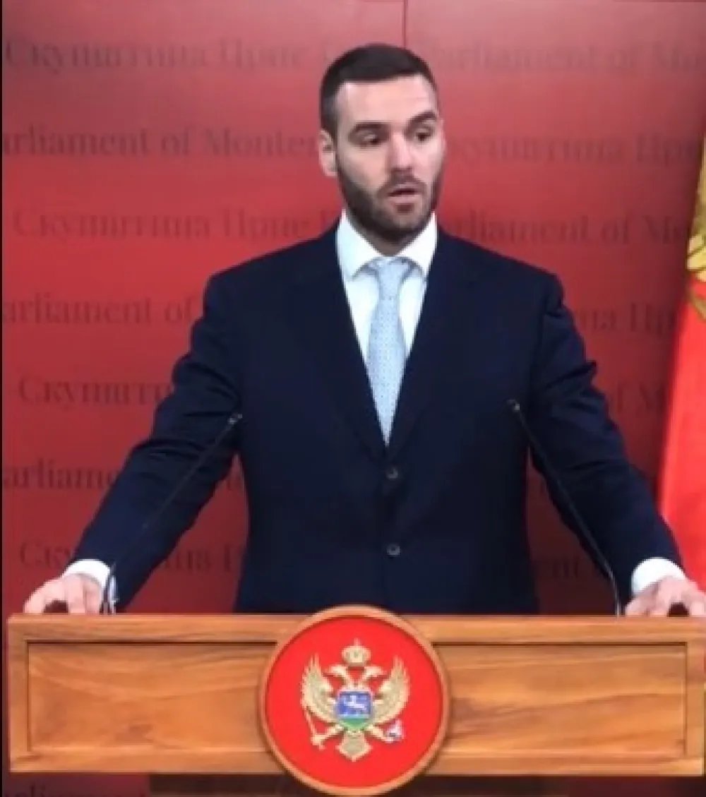 NIKOLA RAKOČEVIĆ