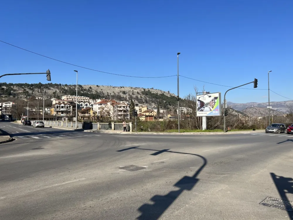 (VIDEO) Planirana rekonstrukciјa raskrsnice kod Vezirovog mosta, građani smatraјu: Kružni tok bi otvorio Zagorič
