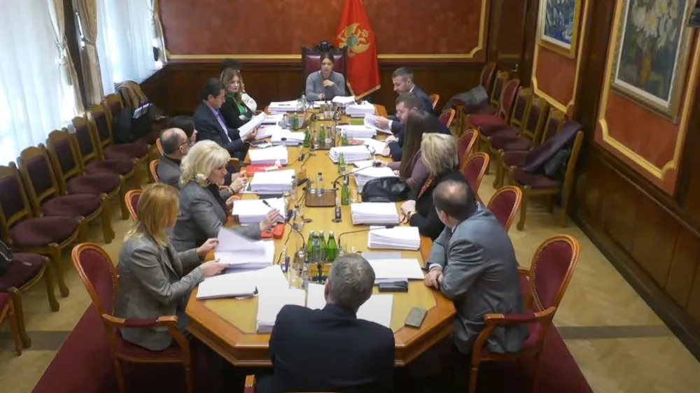 (VIDEO) Za sudije Ustavnog suda 27 kandidata