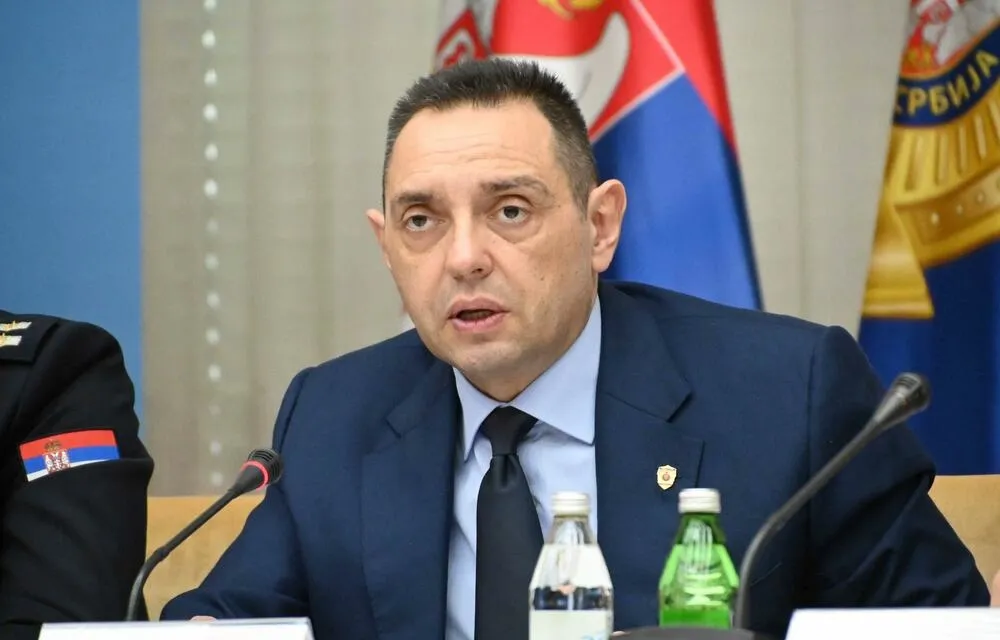 Александар Вулин