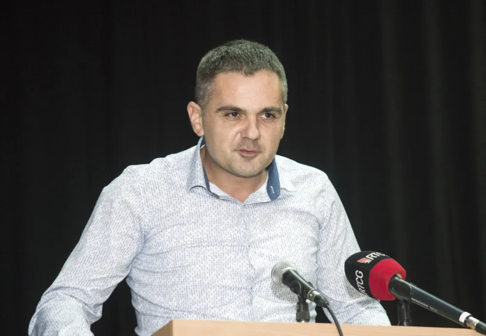 Novica Peјović predao predloge za program rada SO Zeta: Zaustaviti gradnju kolektora
