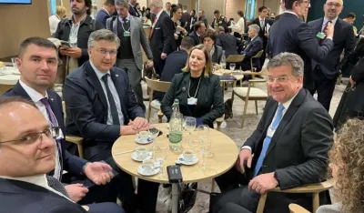 Lajčak sa Plenkovićem o dijalogu Kosova i Srbije