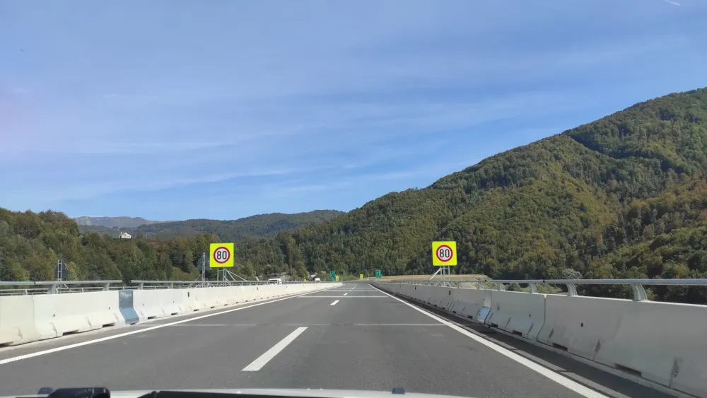 Na auto-putu od danas dozvoljen saobraćaj i za autobuse