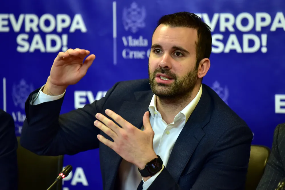 Sastali se Bečić i Spajić: Razgovarali o političkoj situaciji i predstojećim izborima