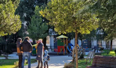 Konačno otvoren Kraljev park: Ponor u centru parka ograđen