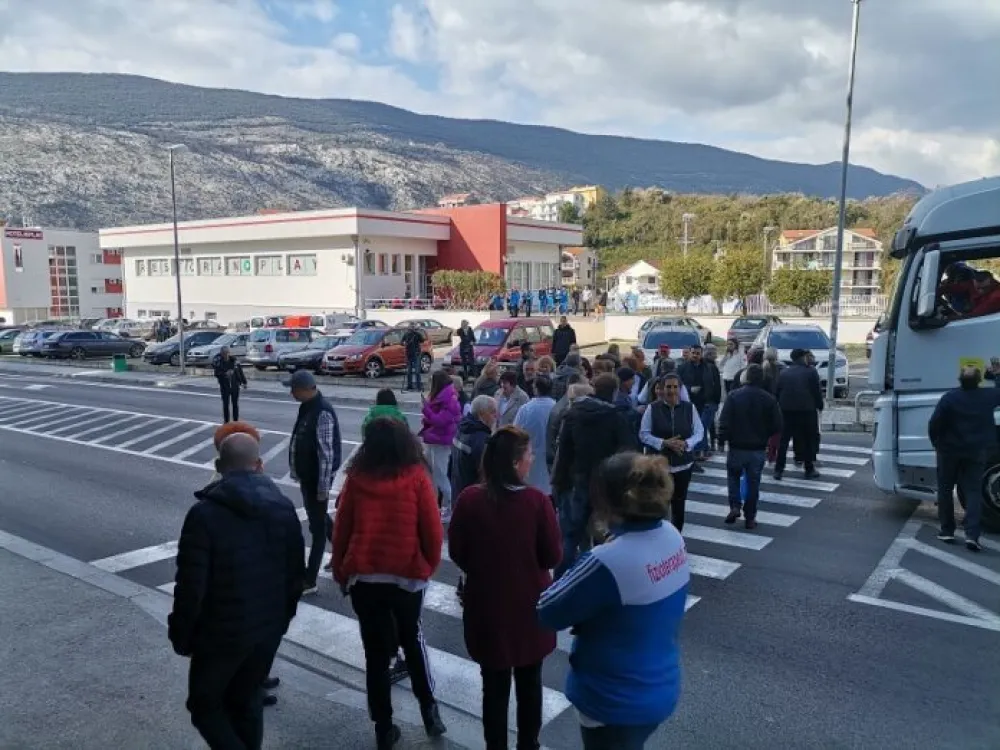 Запослени Института блокираће ГП Дебели бријег