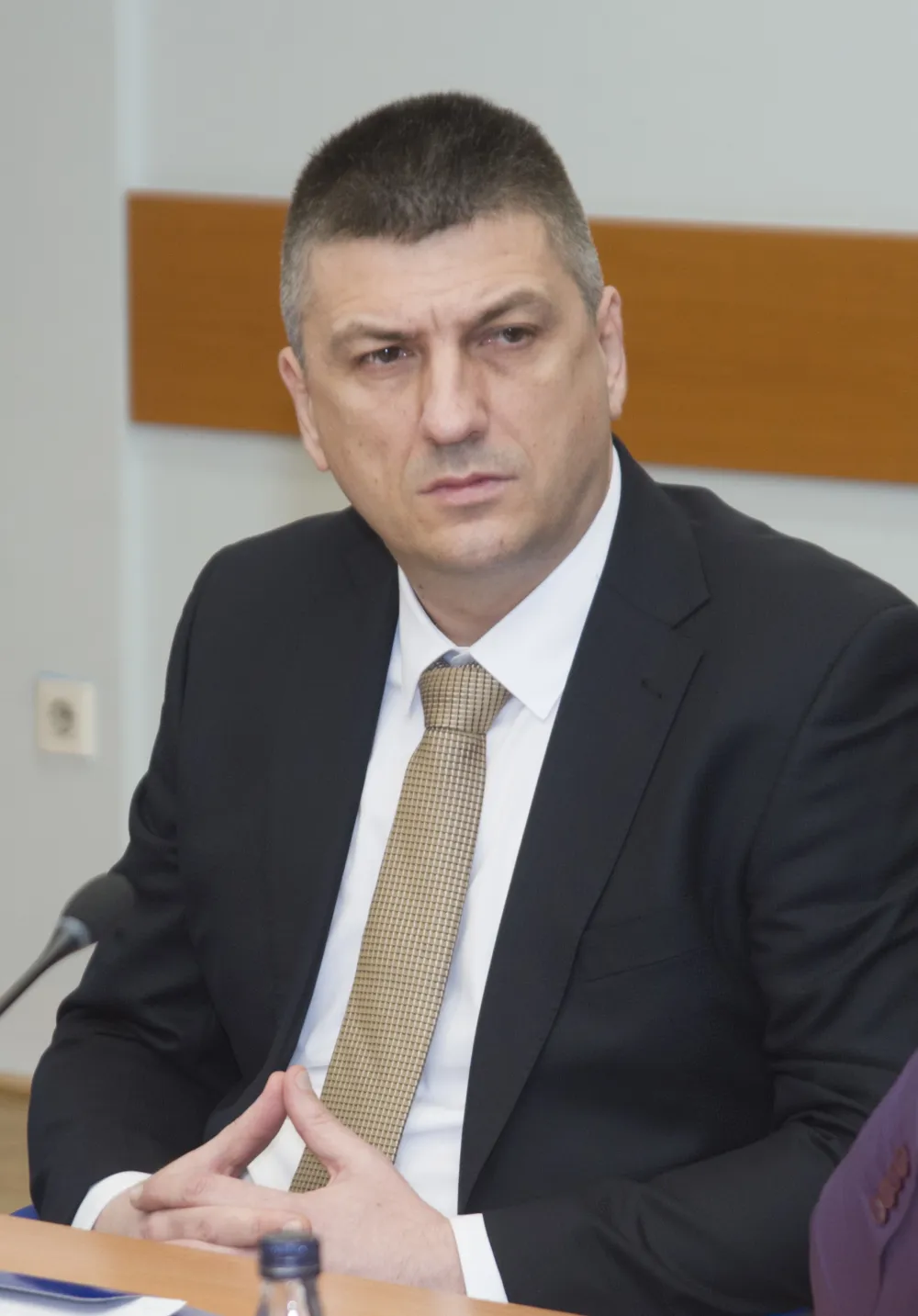 sjednica administrativnog odbora za skidanje imuniteta poslanicima
