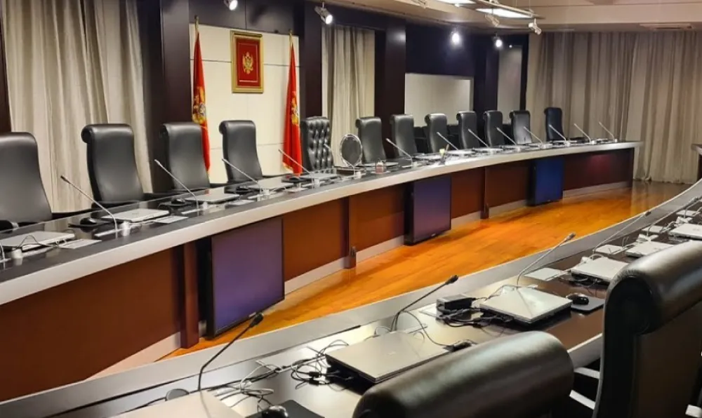 Vlada nema podatke o letovima službenog aviona u periodu prije 22. novembra 2018.