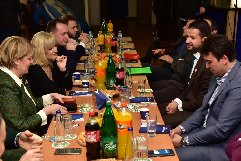 Podiјeljena mi&scaron;ljenja partiјa oko kandidature zamјenika predsјednika pokreta Evropa sad: Milatović ostavlja Podgoricu u rezervi