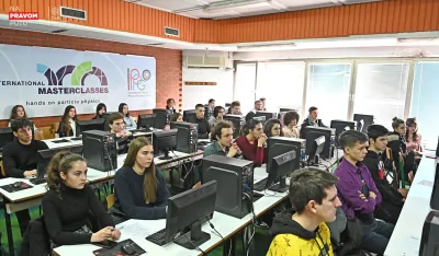 Средњошколци на међународном часу