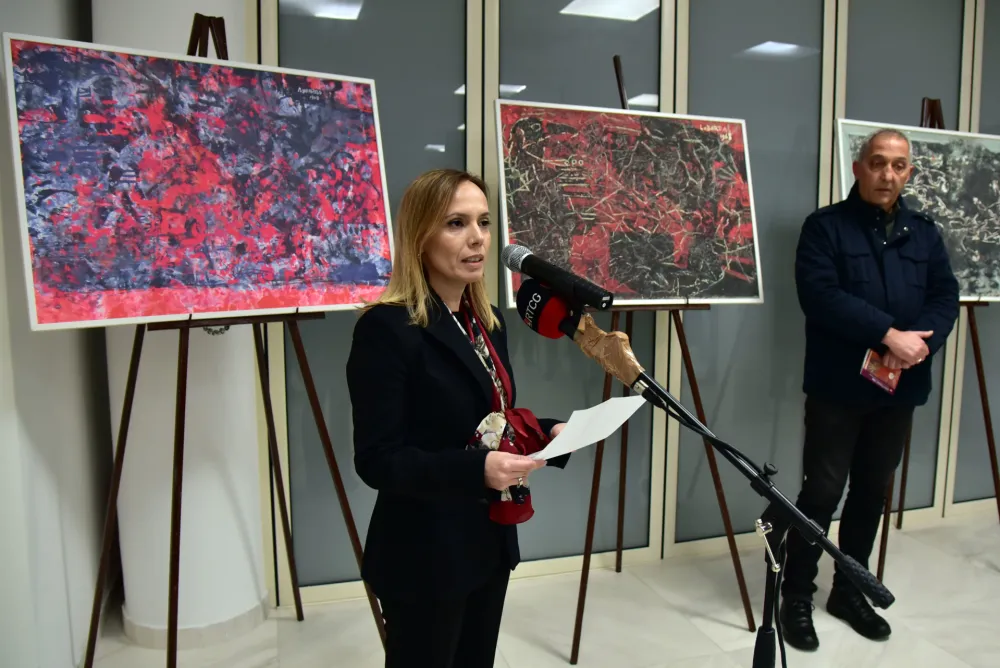 Slike Petra Lubarde izložene u Srpskoj kući u Podgorici: Pobјeda svјetla nad mrakom na slikarskom platnu