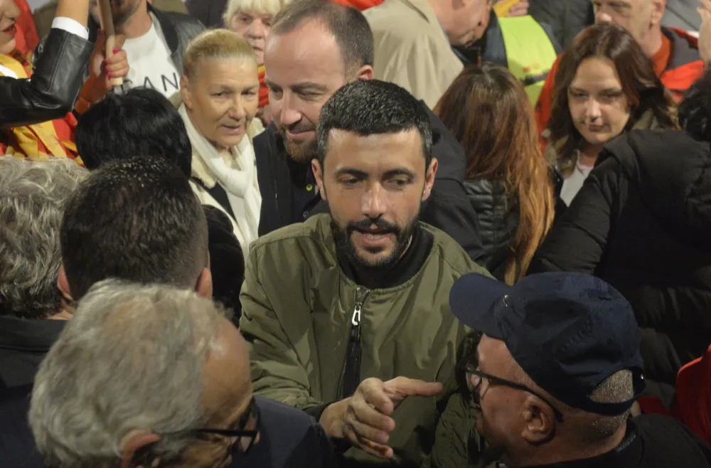 protest opozicije ispred skupstine, protest ima nas, Danijel Zivkovic