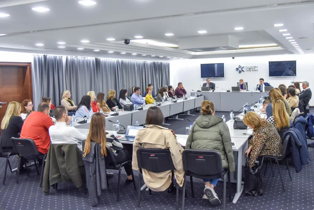 privredna komora i udruženje pravnika