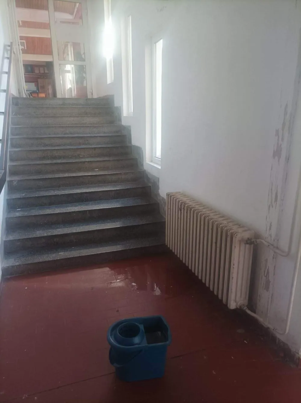 &Scaron;koli u Virpazaru potrebna sanacija: Đaci se razboliјevaјu zbog nehumanih uslova