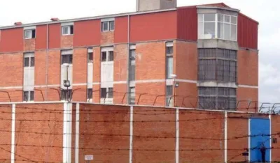 Pretresi u Istražnom zatvoru: Policija kontrolisala "kavčane"