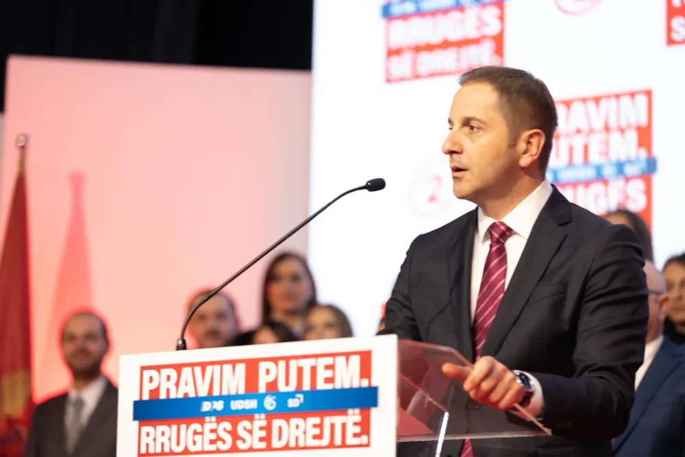 Damir &Scaron;ehović u Tuzima