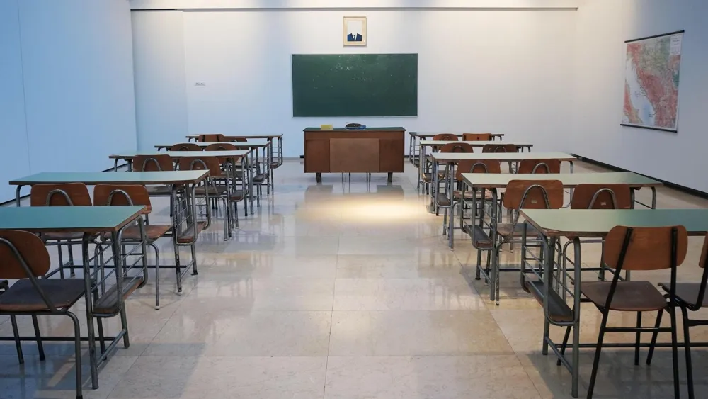 Op&scaron;tina Bar prednjači u ulaganjima u unapređenje rada &scaron;kola