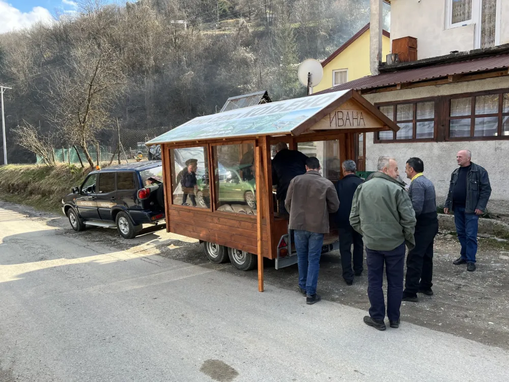 Караван у посјети Кошутићима